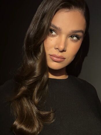 Full leaked Hailee steinfeld  page private onlyfans photo