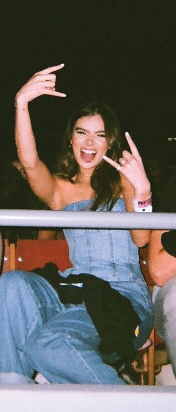 Full leaked Hailee steinfeld private onlyfans photo