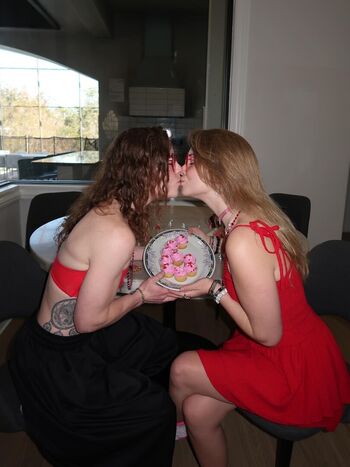 Full leaked Haileeandkendra private onlyfans photo