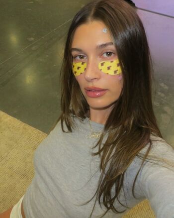 Full leaked Hailey baldwin bieber private onlyfans photo