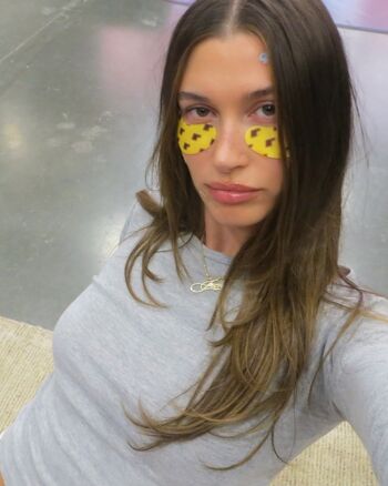 Full leaked Hailey baldwin bieber private onlyfans photo