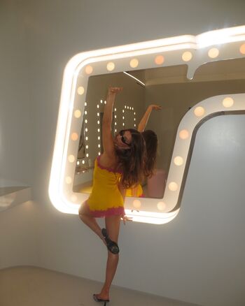 Full leaked Hailey baldwin bieber private onlyfans photo