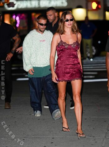 Hailey Bieber