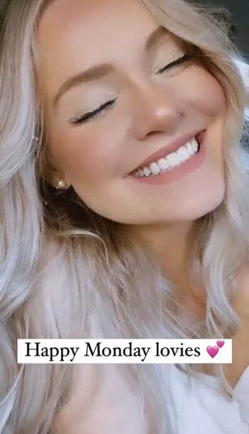 Full leaked Hailey malles page private onlyfans photo