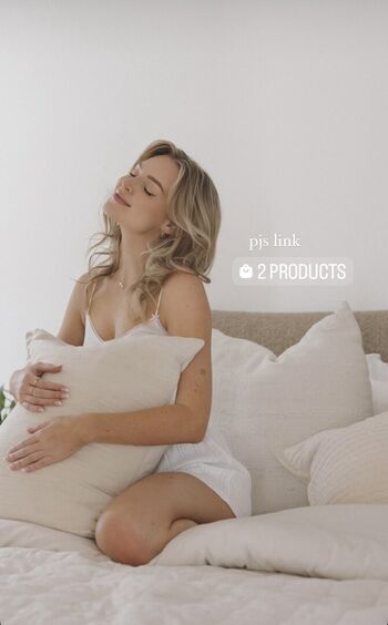 Full leaked Hailey malles page private onlyfans photo