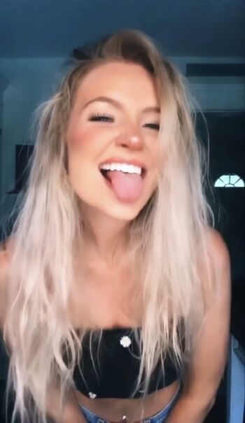 Full leaked Hailey malles page private onlyfans photo