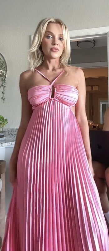 Full leaked Hailey malles page private onlyfans photo