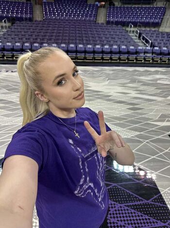 Full leaked Hailey van lith private onlyfans photo