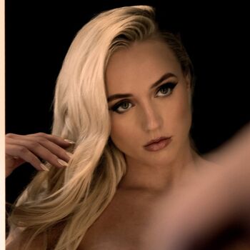 Full leaked Hailey van lith private onlyfans photo