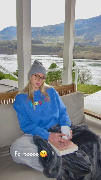 Full leaked Hailey van lith private onlyfans photo