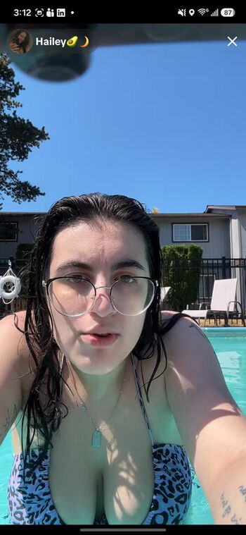 Full leaked Haileyavocad private onlyfans photo