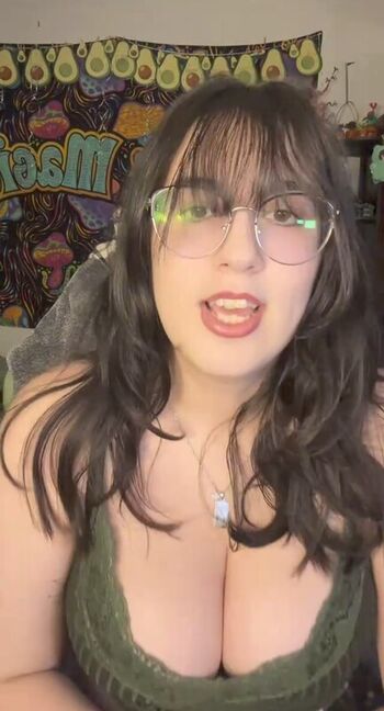 Full leaked Haileyavocad private onlyfans photo