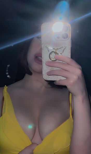 Full leaked Hailsbee  page private onlyfans photo