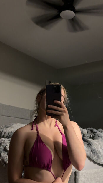 Full leaked Hailsbee  page private onlyfans photo