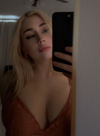 Full leaked Hailsbee  page private onlyfans photo