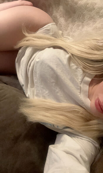 Full leaked Hailsbee  page private onlyfans photo