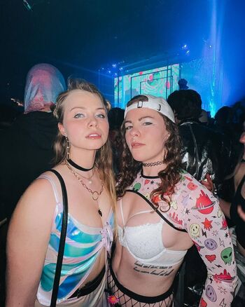 Full leaked Halieeandkendra private onlyfans photo