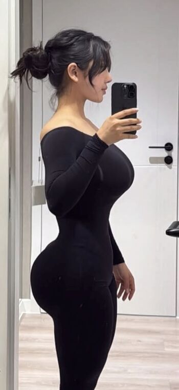 Full leaked Haliun b page private onlyfans photo