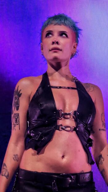 Full leaked Halsey page private onlyfans photo