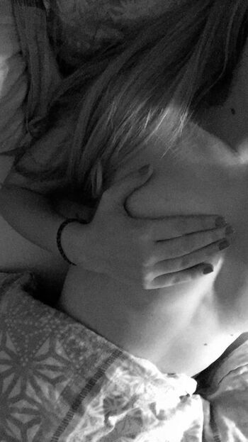 Full leaked Hana cehic private onlyfans photo