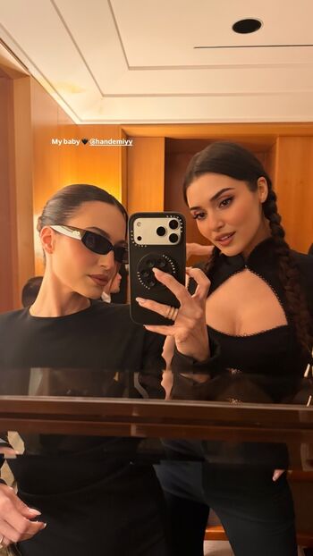 Full leaked Hande ercel private onlyfans photo