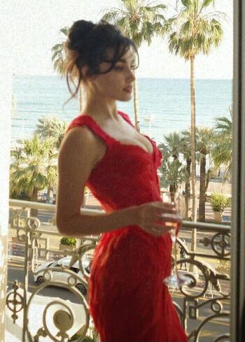 Full leaked Hande ercel page private onlyfans photo