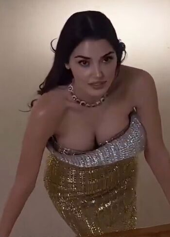 Full leaked Hande ercel private onlyfans photo