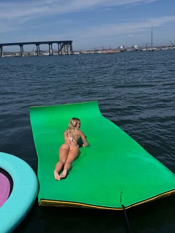 Full leaked Hannah fields private onlyfans photo