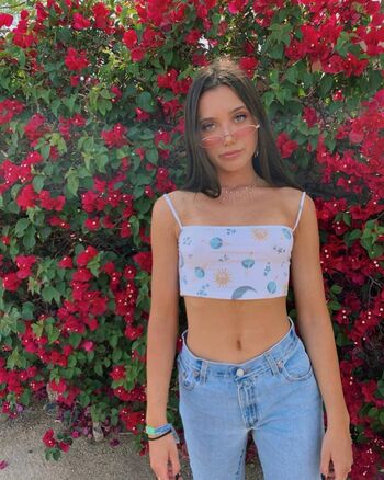 Full leaked Hannah meloche private onlyfans photo