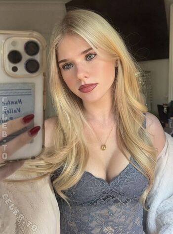 Full leaked Hannahanderrson private onlyfans photo