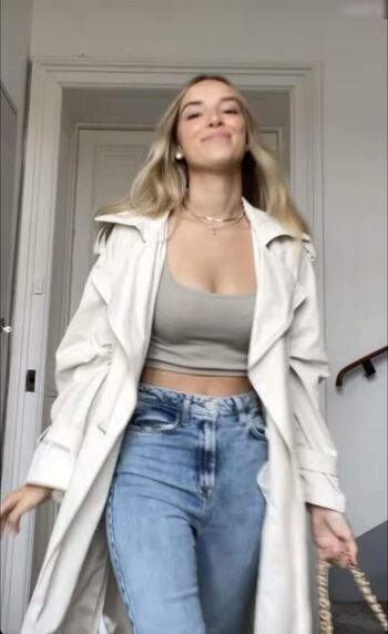 Full leaked Hannahantonia private onlyfans photo