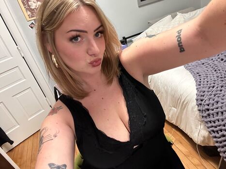 Full leaked Hannahskyemeyer private onlyfans photo
