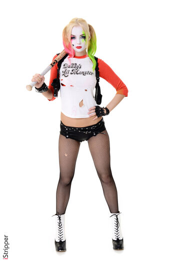 Full leaked Harley quinn cosplay page private onlyfans photo