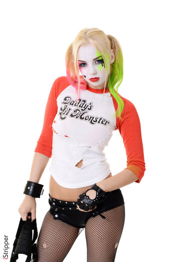 Full leaked Harley quinn cosplay page private onlyfans photo