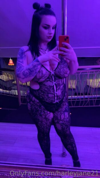 Full leaked Harleyjane private onlyfans photo