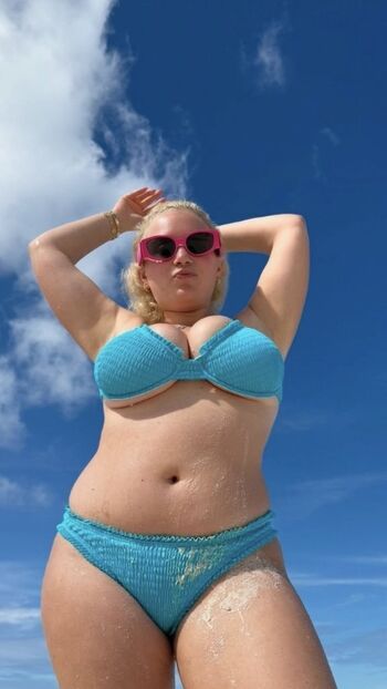 Full leaked Harleyystein private onlyfans photo