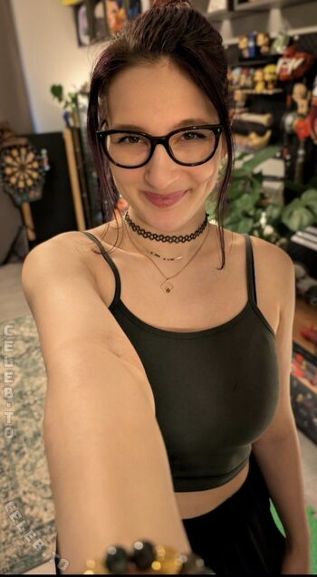 Full leaked Haselnuuuss private onlyfans photo