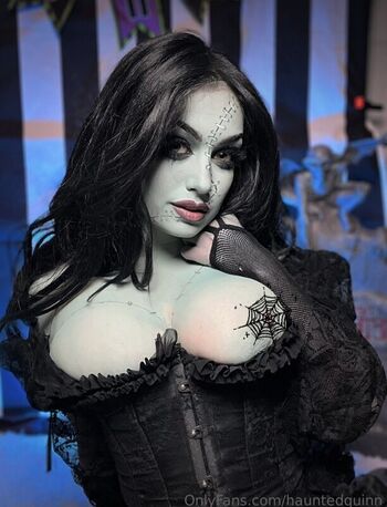Hauntedhostess
