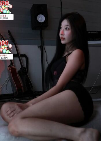 Full leaked Haxxnini private onlyfans photo