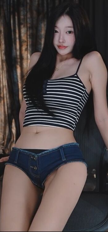 Full leaked Haxxnini private onlyfans photo