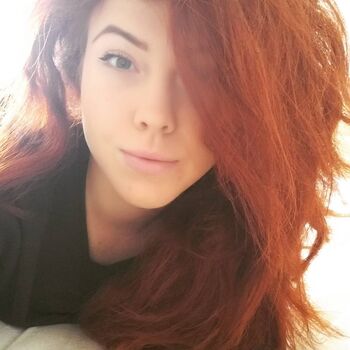 Hayley De Sola Pinto