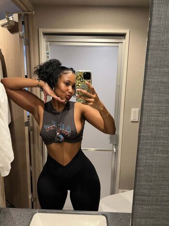 Full leaked Hayleykarrina private onlyfans photo