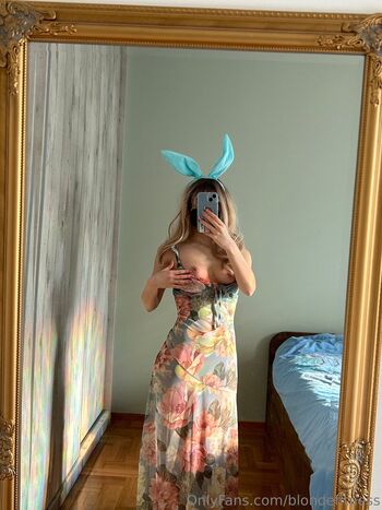 Full leaked Hazel yogi private onlyfans photo
