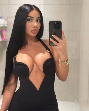 Full leaked Hazelselin private onlyfans photo