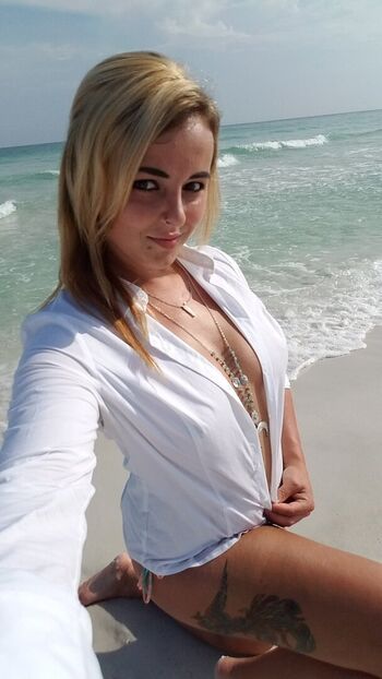 Full leaked Heartland hottie private onlyfans photo