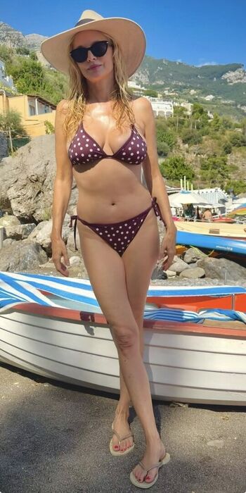 Full leaked Heather graham private onlyfans photo