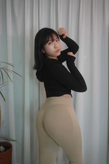 Full leaked Heeheemoon page private onlyfans photo