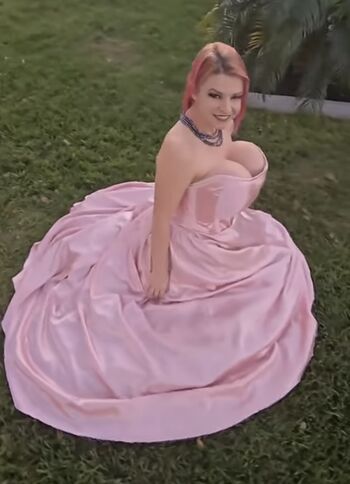 Full leaked Heidi corinne page private onlyfans photo