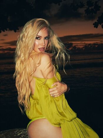 Full leaked Heidi montag private onlyfans photo