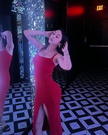 Full leaked Heily private onlyfans photo